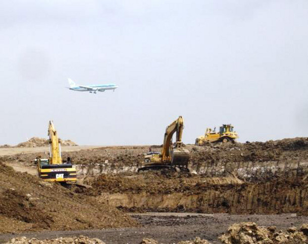 希思罗机场5号航站楼的大型土方工程。图片由Tim O'Hare Associates提供。