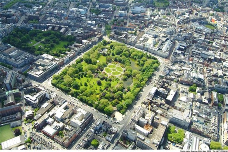 圣斯蒂芬绿地:都柏林最著名的广场;也是都柏林最贵的房地产(图片来源:walkinmyshoes.ie)